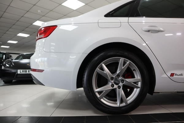 Used Audi A4 2017 for sale - 75619703: Photo 32