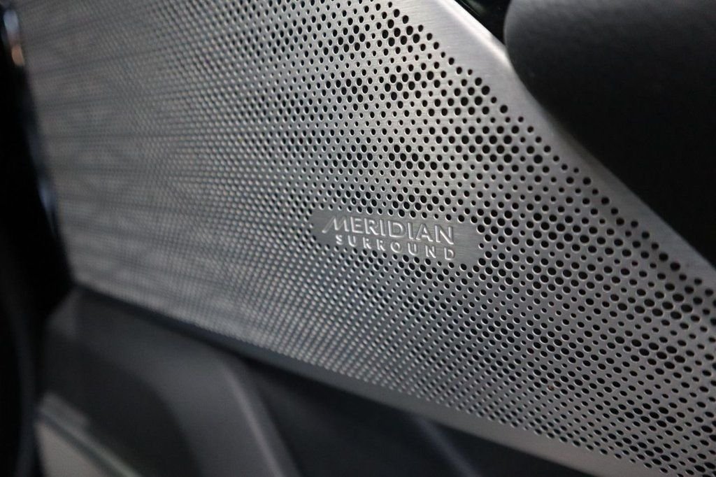 Used Land Rover Range Rover Velar 2019 for sale - 76635481: Photo 29