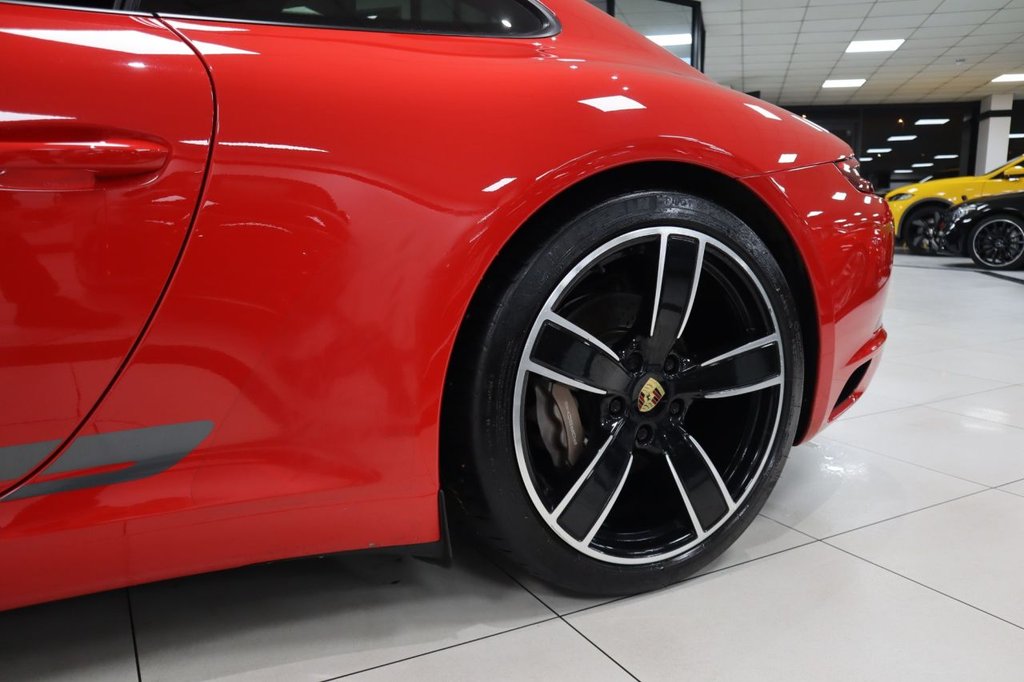 Used Porsche 911 2018 for sale - 76655449: Photo 16