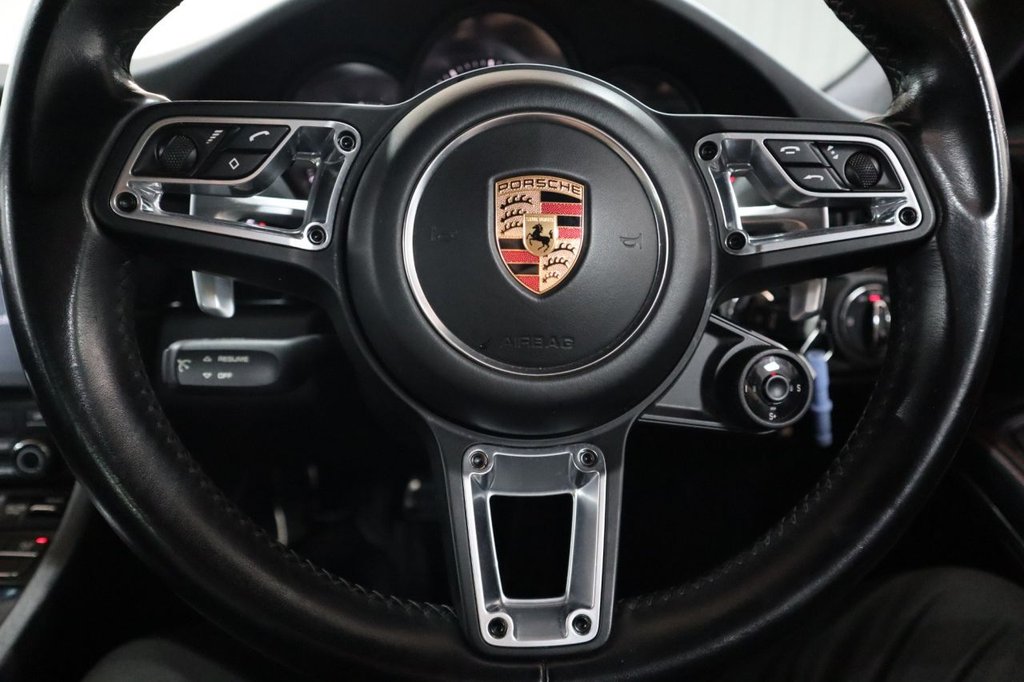 Used Porsche 911 2018 for sale - 76655449: Photo 22