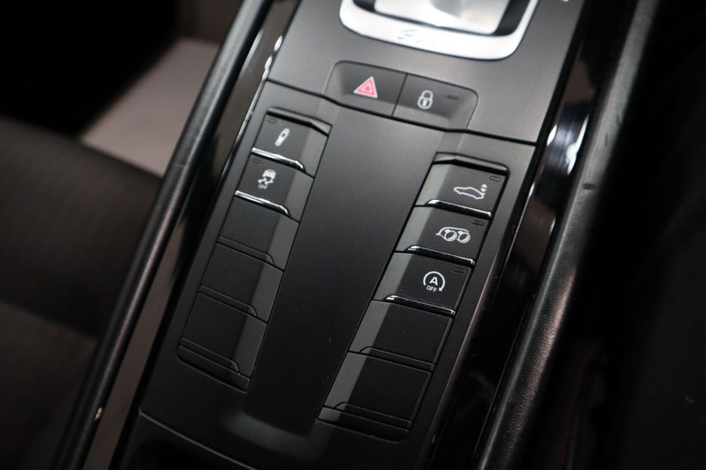 Used Porsche 911 2018 for sale - 76655449: Photo 27