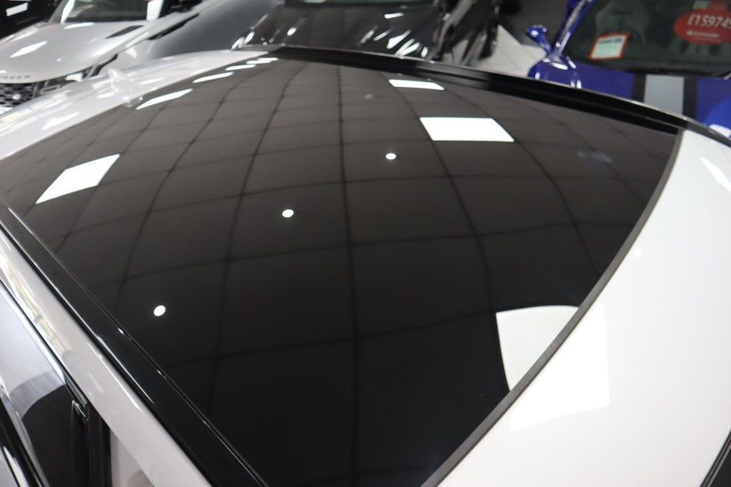 Used Jaguar F-Pace 2019 for sale - 76396137: Photo 5