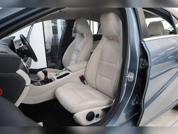 Used Mercedes-Benz A-Class 2014 for sale - 77014302: Photo