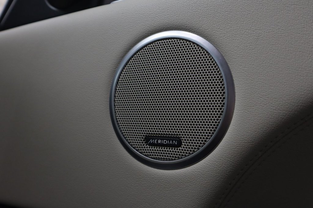 Used Land Rover Range Rover 2017 for sale - 76973867: Photo 11