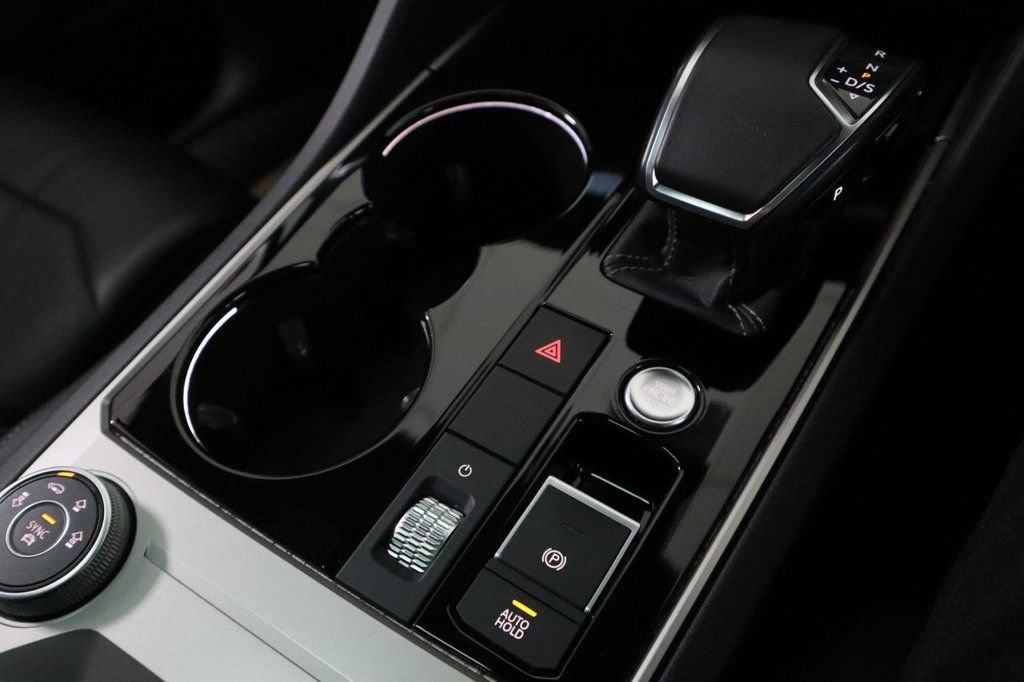 Used Volkswagen Touareg 2020 for sale - 76867846: Photo 22