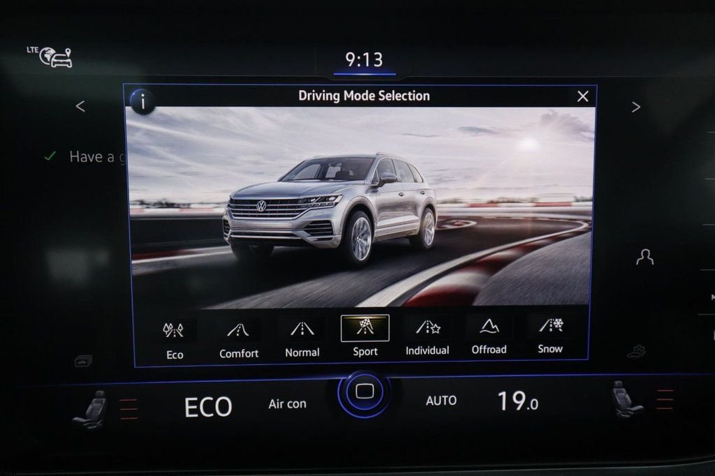 Used Volkswagen Touareg 2020 for sale - 76867846: Photo 33