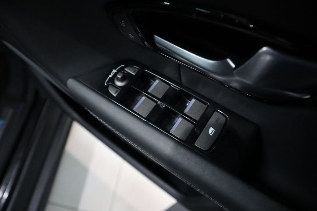 Used Land Rover Range Rover Evoque 2018 for sale - 76797859: Photo 11