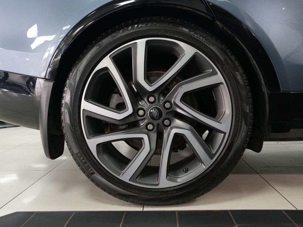 Used Land Rover Discovery 2018 for sale - 78017799: Photo 11