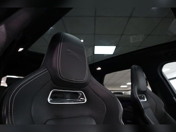 Used Jaguar F-Pace 2021 for sale - 76900616: Photo