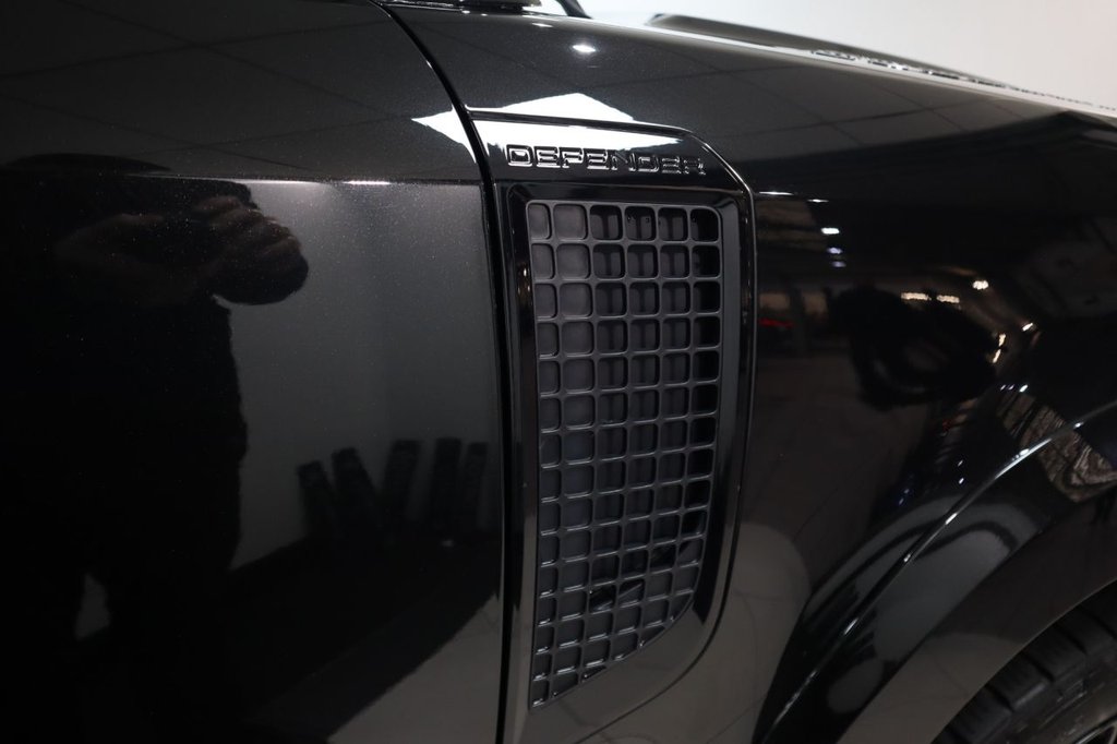 Used Land Rover Defender 2022 for sale - 77328406: Photo 27