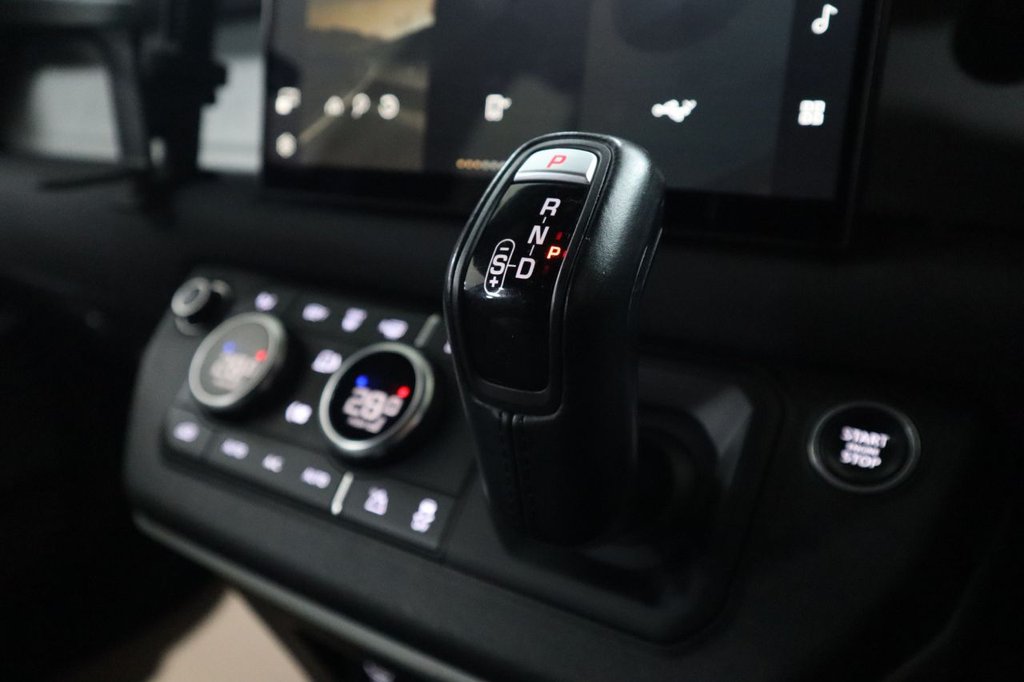 Used Land Rover Defender 2022 for sale - 77328406: Photo 40