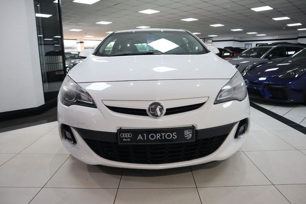 Used Vauxhall Astra GTC 2015 for sale - 76934717: Photo 2