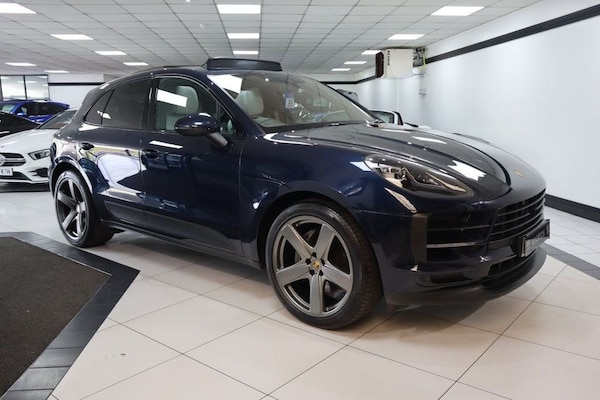 Used Porsche Macan 2020 for sale - 75068239: Photo 1