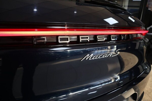 Used Porsche Macan 2020 for sale - 75068239: Photo 23
