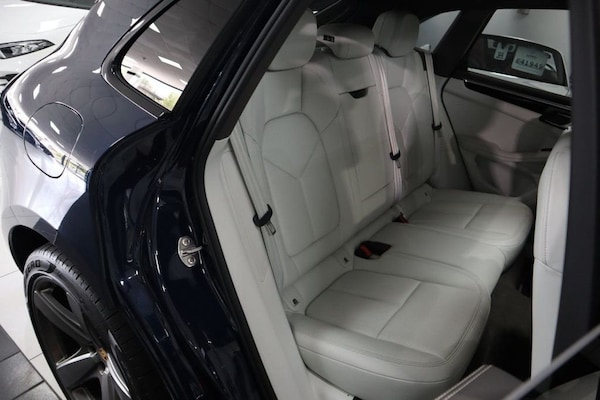 Used Porsche Macan 2020 for sale - 75068239: Photo 31