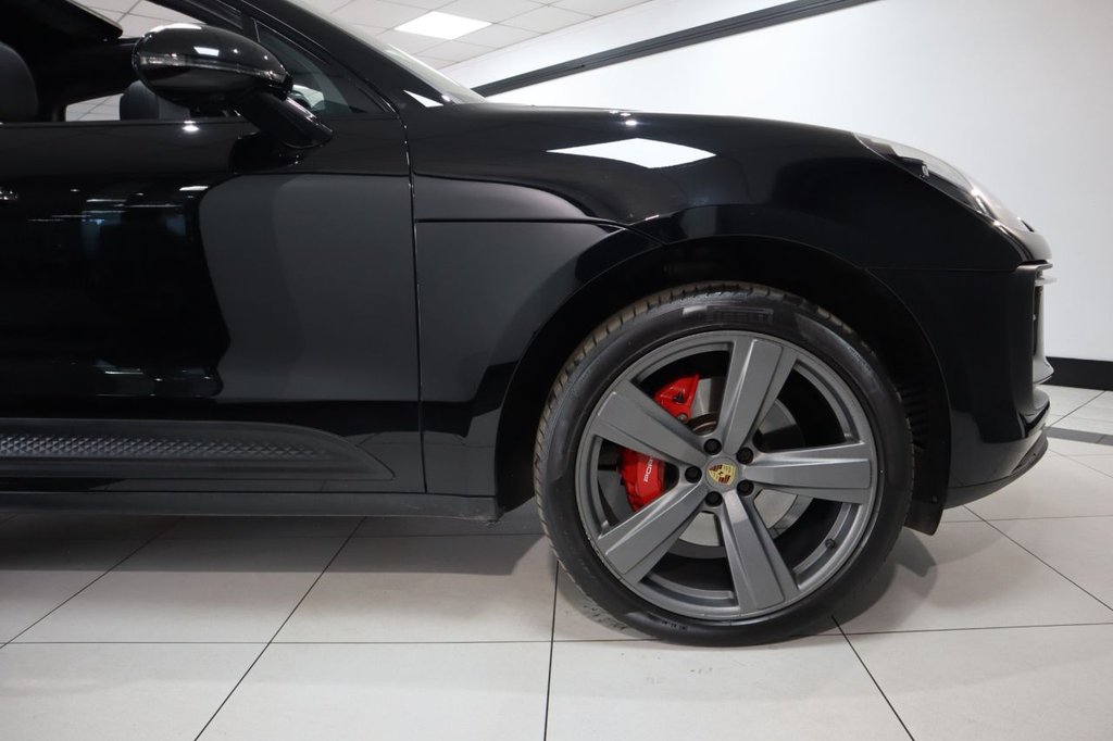 Used Porsche Macan 2022 for sale - 75929557: Photo 28