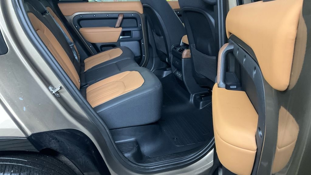 Used Land Rover Defender 2023 for sale - 77328282: Photo 13