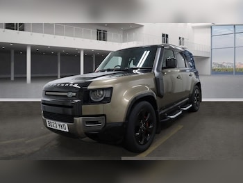 Used Land Rover Defender 2023 for sale - 77328282: Photo