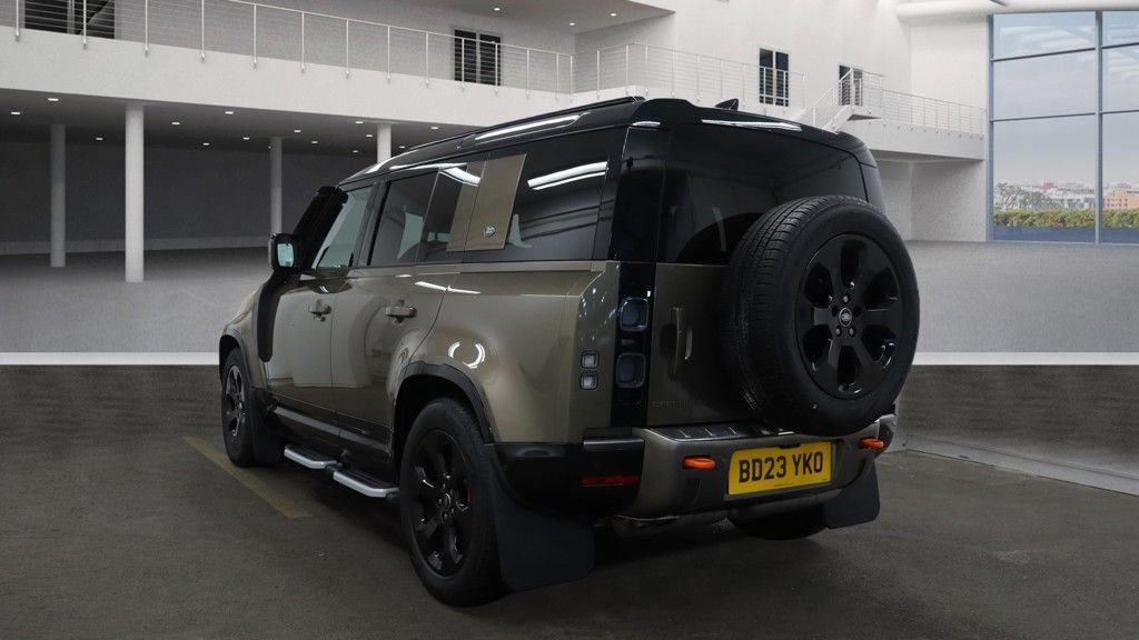 Used Land Rover Defender 2023 for sale - 77328282: Photo 3
