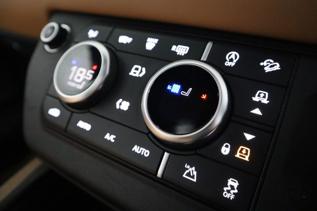 Used Land Rover Defender 2023 for sale - 77328282: Photo 38