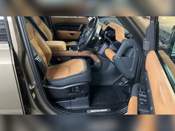 Used Land Rover Defender 2023 for sale - 77328282: Photo