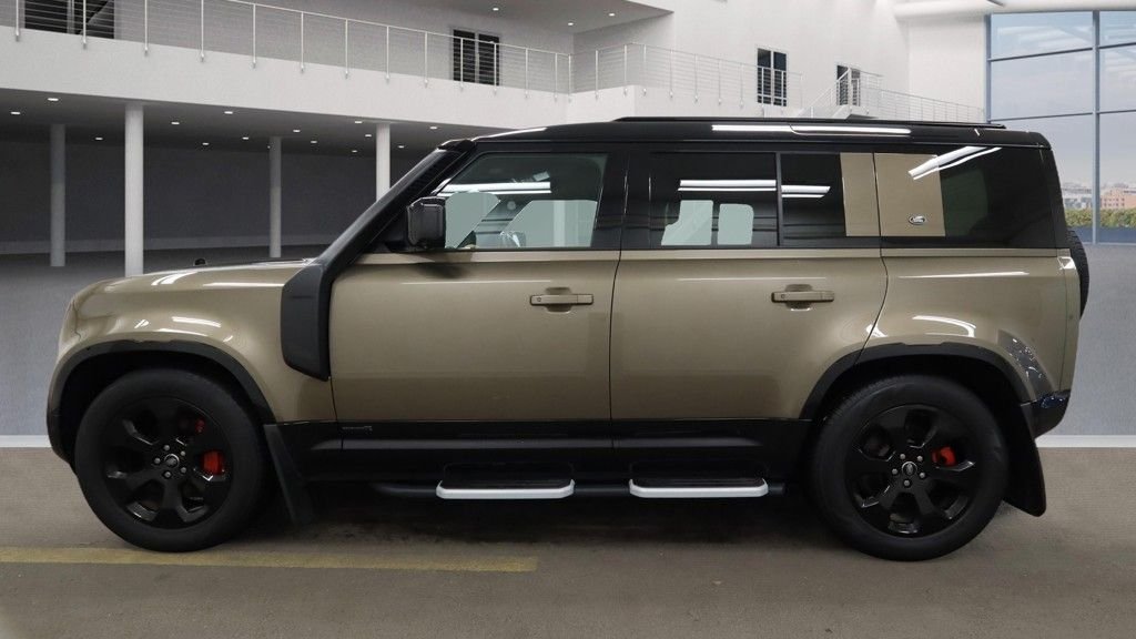 Used Land Rover Defender 2023 for sale - 77328282: Photo 9