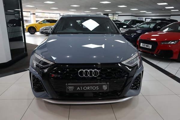Used Audi RS3 2022 for sale - 76106091: Photo 2