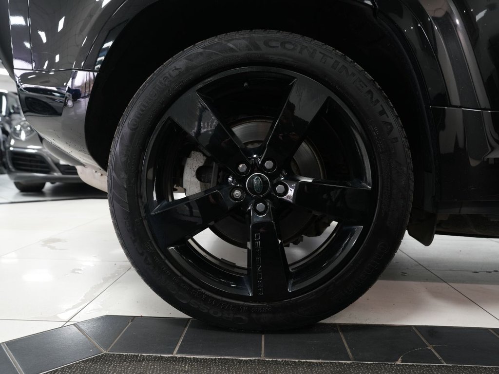 Used Land Rover Defender 2024 for sale - 77885038: Photo 17