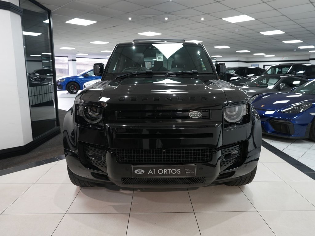 Used Land Rover Defender 2024 for sale - 77885038: Photo 2