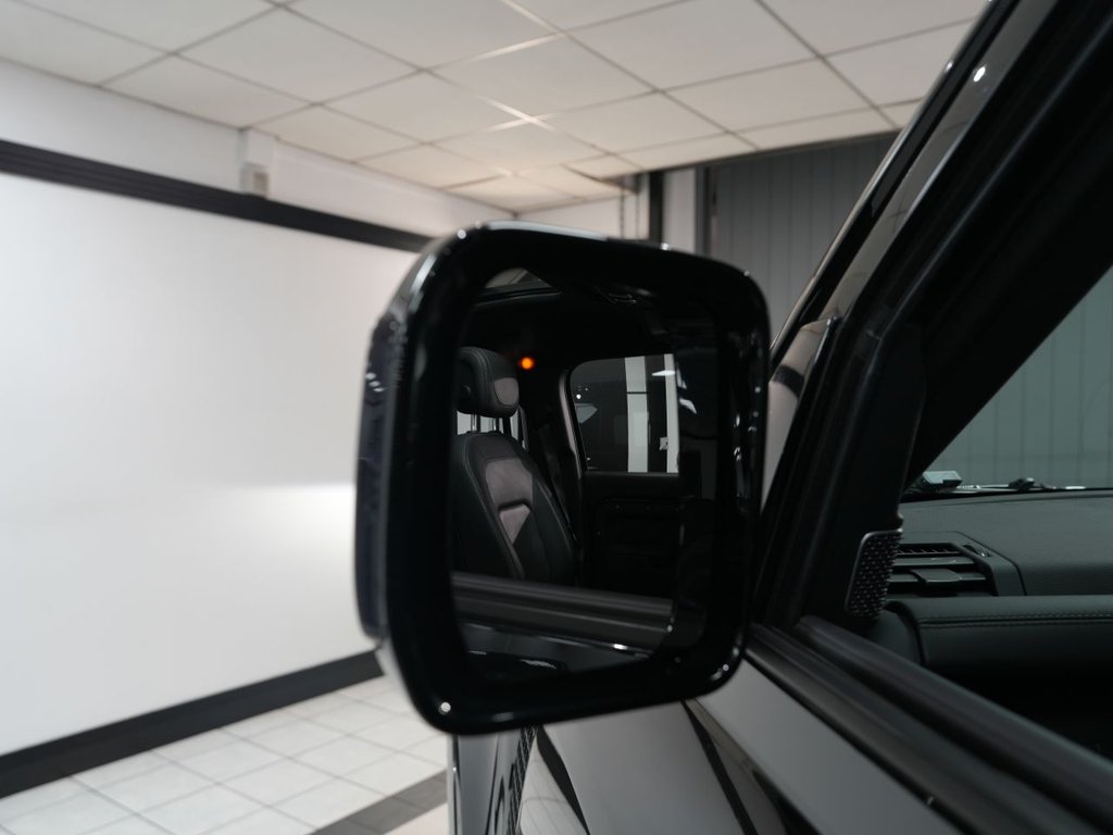 Used Land Rover Defender 2024 for sale - 77885038: Photo 23