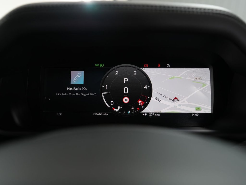 Used Land Rover Defender 2024 for sale - 77885038: Photo 28