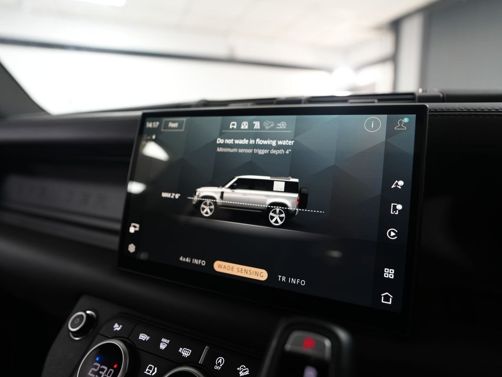 Used Land Rover Defender 2024 for sale - 77885038: Photo 39