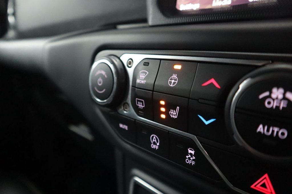 Used Jeep Wrangler 2018 for sale - 77263406: Photo 3