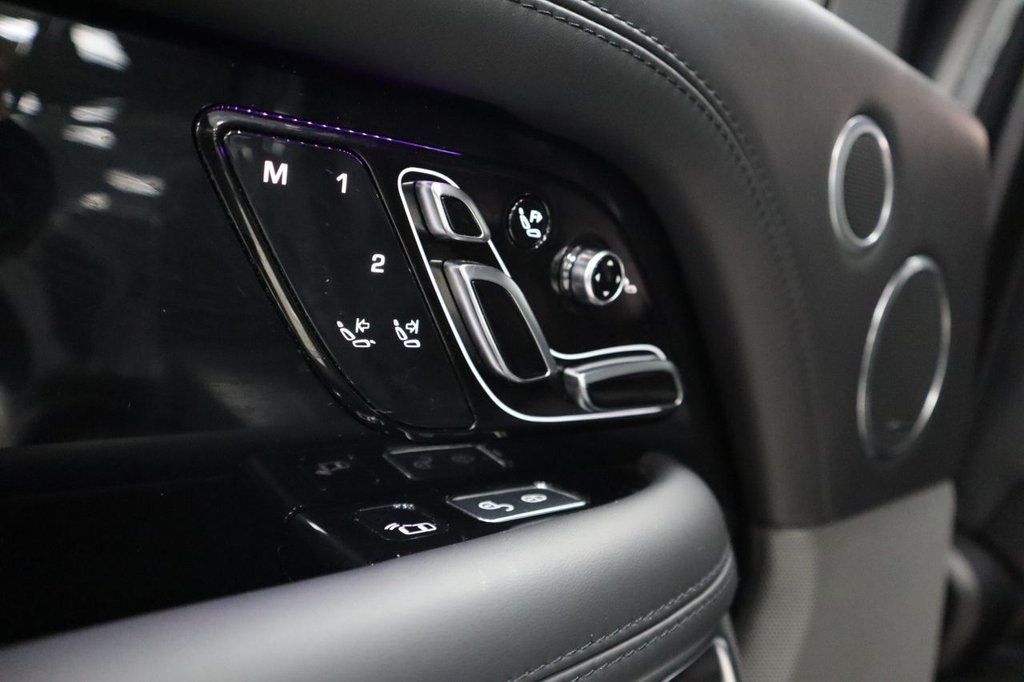 Used Land Rover Range Rover 2019 for sale - 76474630: Photo 27