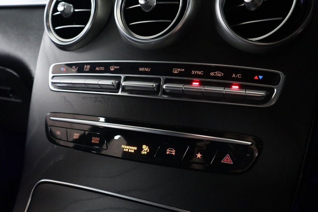 Used Mercedes-Benz GLC 2020 for sale - 76163302: Photo 28