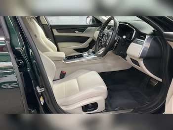 Used Jaguar XF 2023 for sale - 79409041: Photo