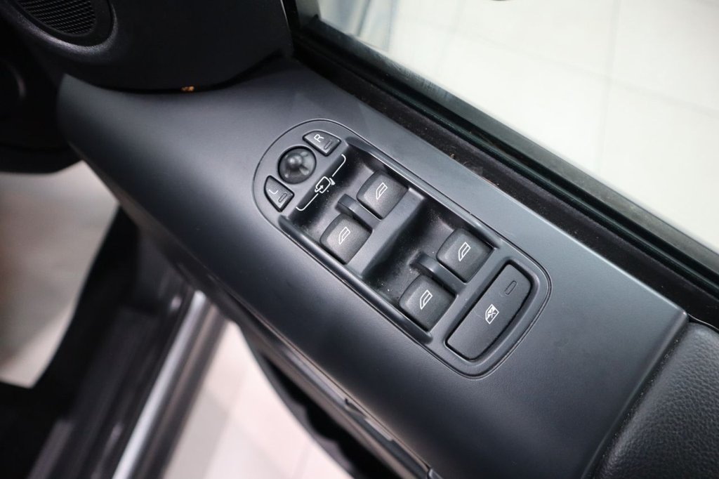 Used Land Rover Freelander 2 2013 for sale - 76356426: Photo 14