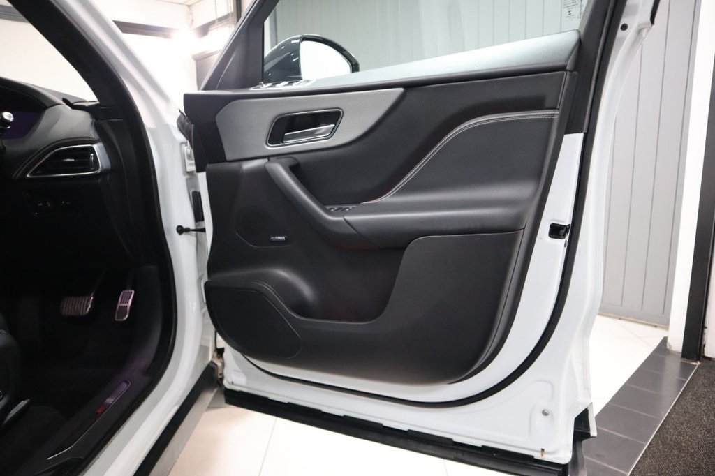 Used Jaguar F-Pace 2021 for sale - 76547239: Photo 19