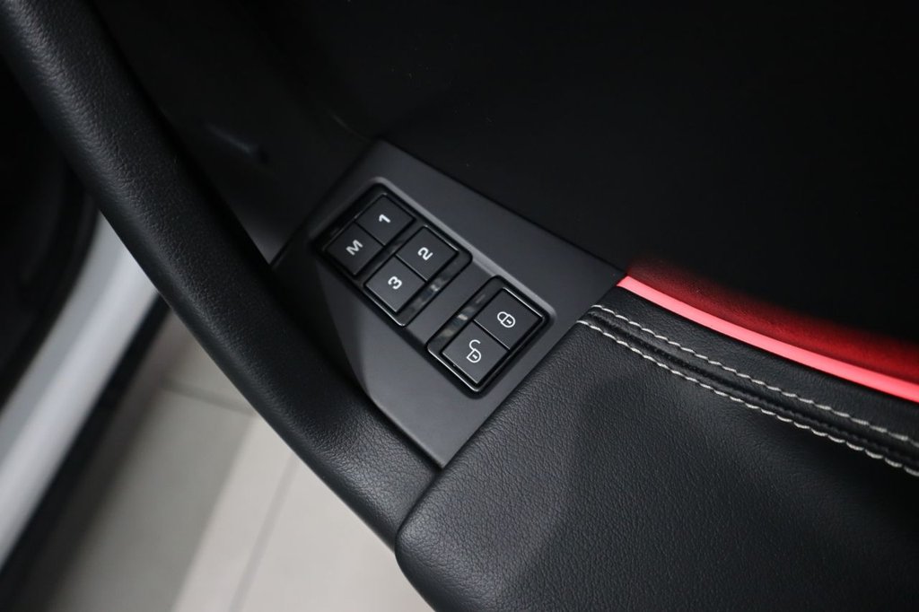 Used Jaguar F-Pace 2021 for sale - 76547239: Photo 20