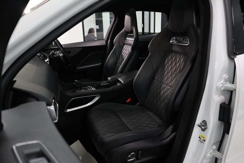 Used Jaguar F-Pace 2021 for sale - 76547239: Photo 30