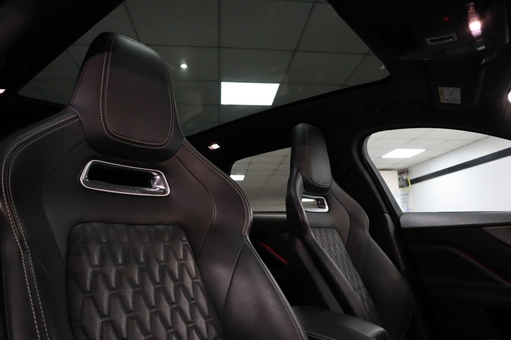 Used Jaguar F-Pace 2021 for sale - 76547239: Photo 4