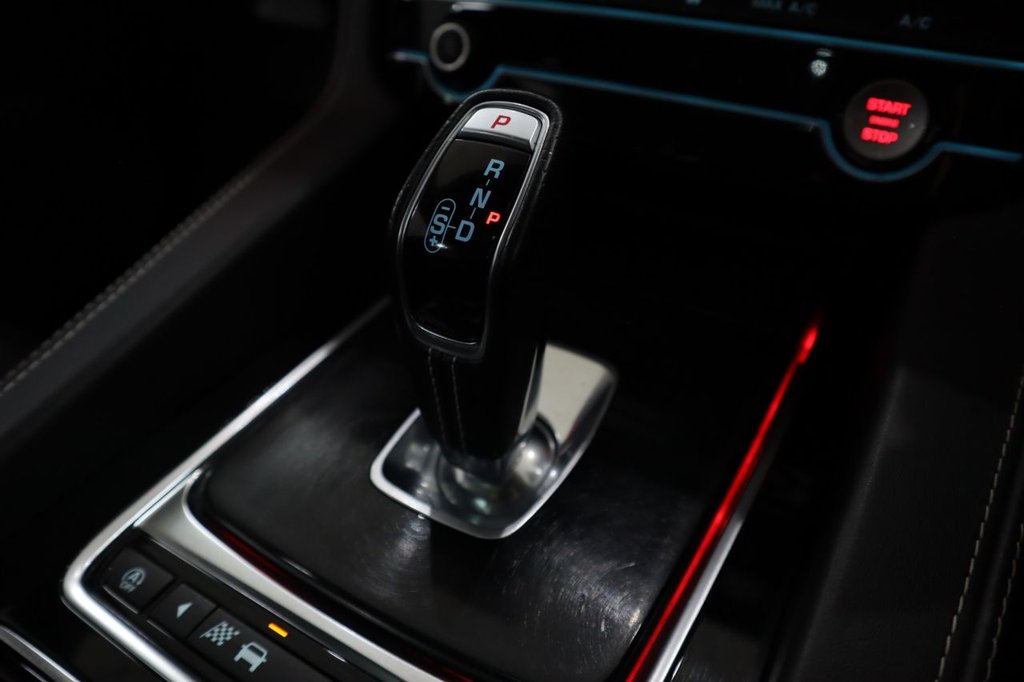 Used Jaguar F-Pace 2021 for sale - 76547239: Photo 47