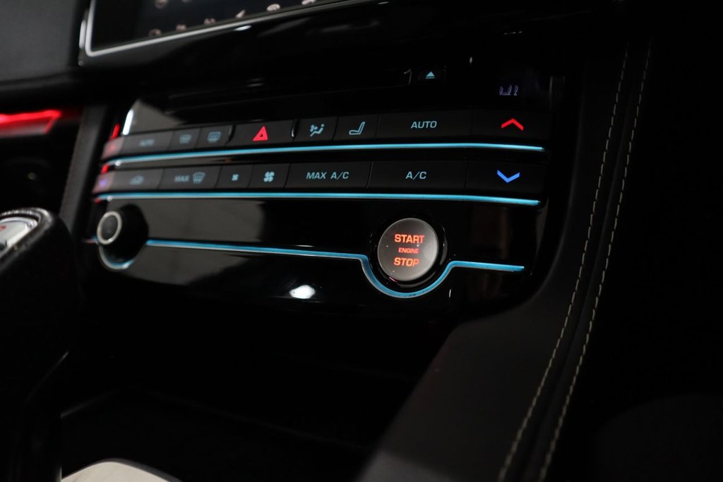 Used Jaguar F-Pace 2021 for sale - 76547239: Photo 48