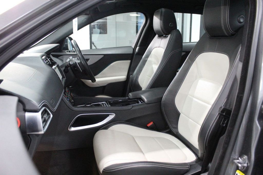 Used Jaguar F-Pace 2018 for sale - 76406940: Photo 15