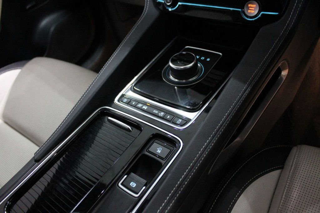 Used Jaguar F-Pace 2018 for sale - 76406940: Photo 16