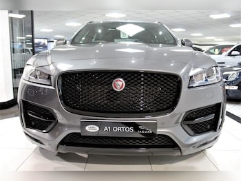 Used Jaguar F-Pace 2018 for sale - 76406940: Photo
