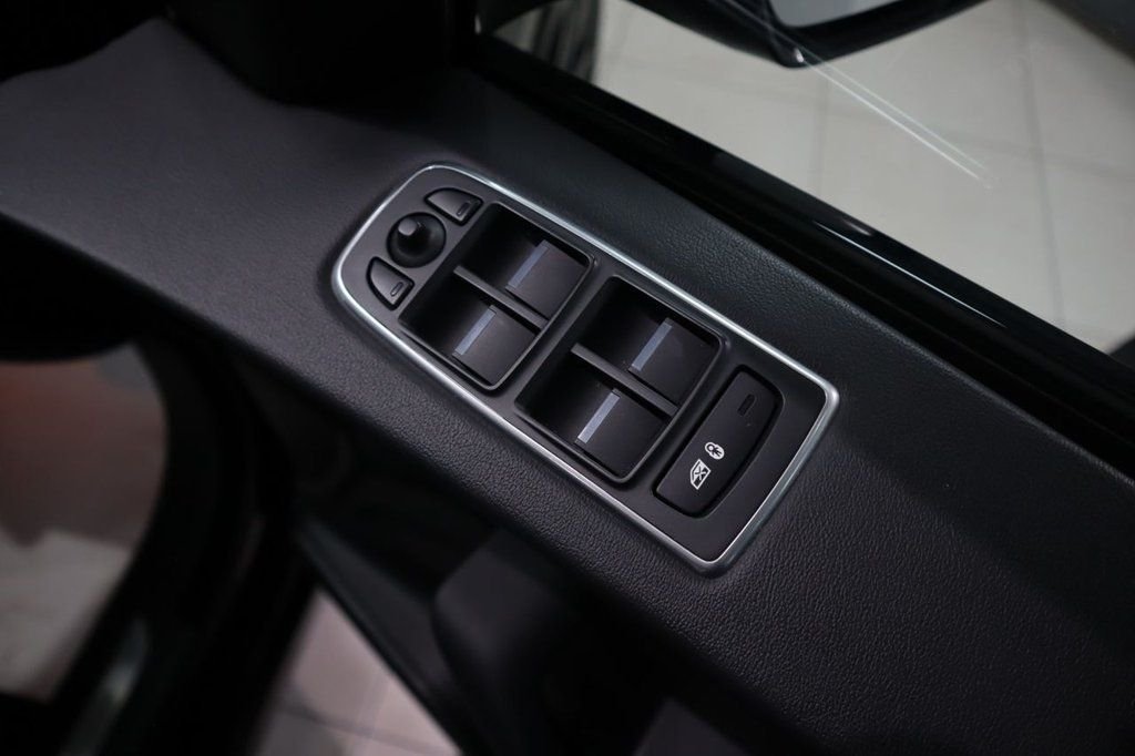 Used Jaguar F-Pace 2020 for sale - 76868030: Photo 12