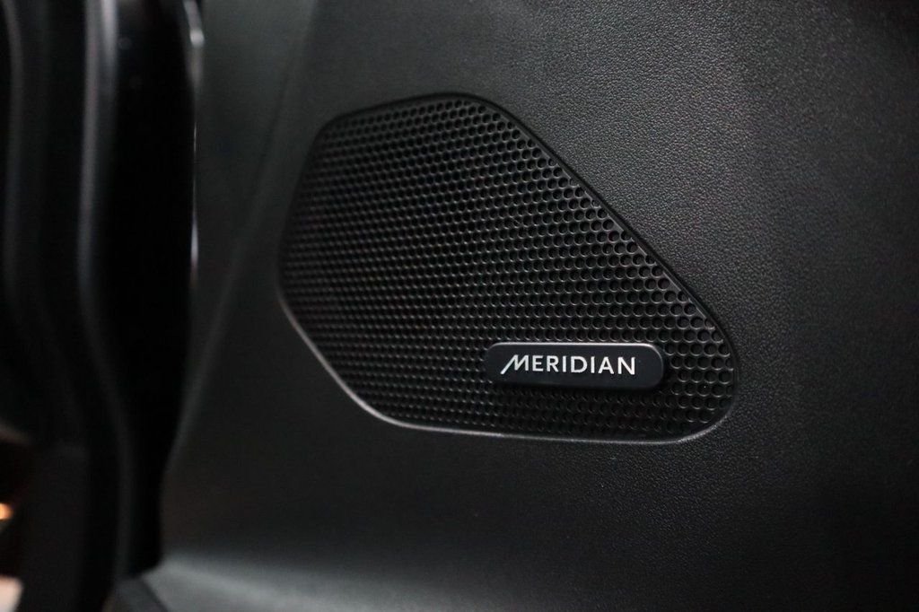 Used Jaguar F-Pace 2020 for sale - 76868030: Photo 13