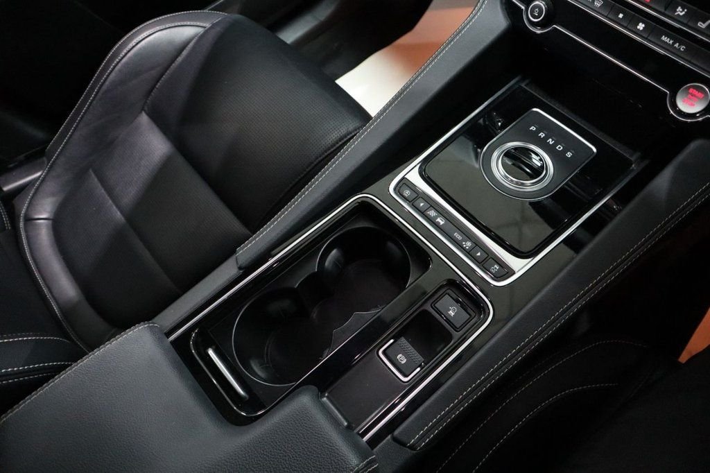 Used Jaguar F-Pace 2020 for sale - 76868030: Photo 22