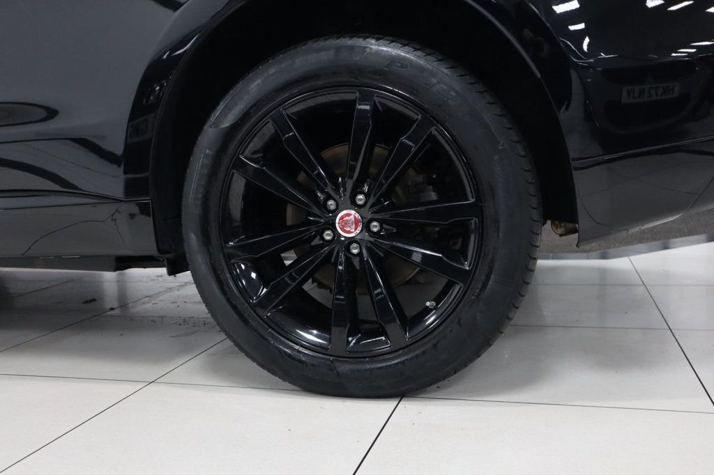 Used Jaguar F-Pace 2020 for sale - 76868030: Photo 32